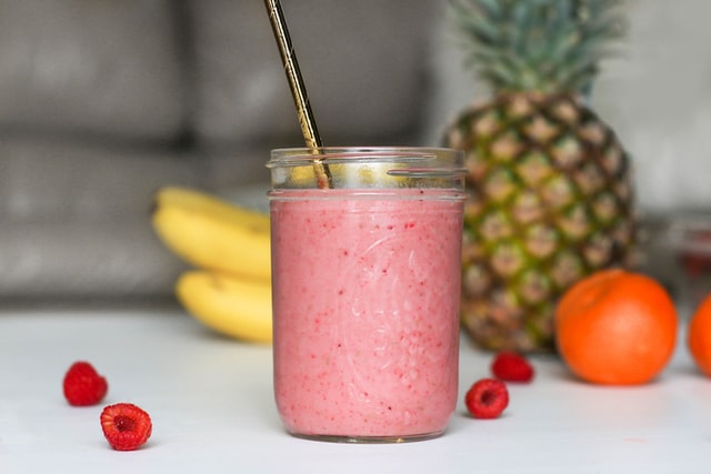 Meal Replacement Shakes vs. Protein Shakes