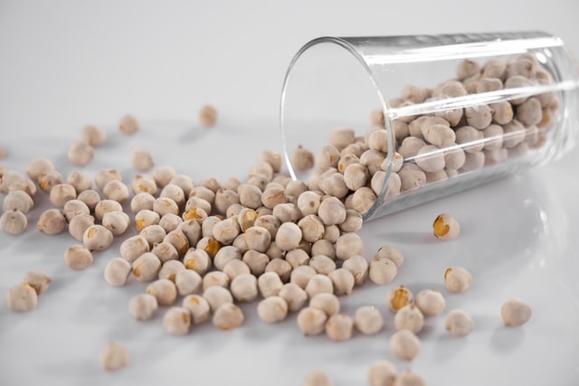 Whey vs Soy Protein: Which Is Better for Meal Replacement Shakes?