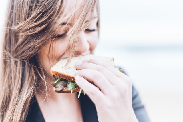 How Do You Know If You’re Eating Too Little?
